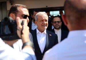 تبریک پزشکیان به تیم ملی نجوم و اختر فیزیک ایران