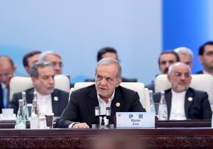 همواره برای یافتن راهحل دیپلماتیک حل و فصل برنامه صلحآمیز هستهای آمادگی داشته و داریم