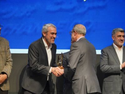 صندوق طلای «عیار» کارگزاری مفید، برنده تندیس برترین‌های بورس کالای ایران
