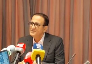 هشدار درباره تجویز آزمایشهای بی مورد در حوزه درمان/پزشکان تهران درهر نسخه ۱۶ قلم آزمایش می نویسند