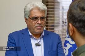 سهمیه بنزین خودروهای تعویض پلاکی قطع نمی‌شود