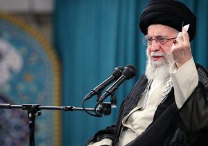 رهبر انقلاب: جمهوری اسلامی مقابل تخریبگران کوتاه نخواهد آمد