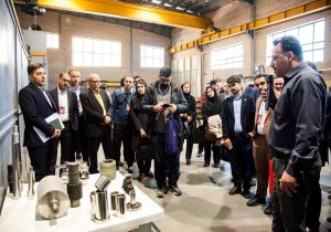 در یکسال گذشته، بخش قابلتوجهی از موانع قانونی همکاری هلدینگ خلیجفارس با شرکتهای دانشبنیان، فناورو دانشگاهها برطرف شده/ فرصت مطالعاتی برای اساتید دانشگاه و پژوهشگران در ۴۰ پروژه پژوهشی هلدینگ/ چالش اصلی شرکتهای فناور اتصال به بازار است*
