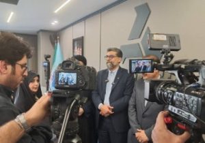 معاون وزیر صمت: به زودی شاهد عرضه مستمر هفتگی خودرو خواهیم بود