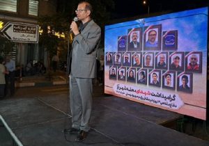تجلی میثاق با لاله‌ها در میادین و محلات منطقه ۲