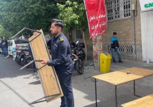 اجرای طرح ضربتی جمع‌آوری سد معبرهای صنفی در معابر منطقه ۷