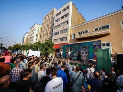 برگزاری ویژه‌برنامه‌های مهمونی کیلومتری عید غدیر خم در میدان فردوسی