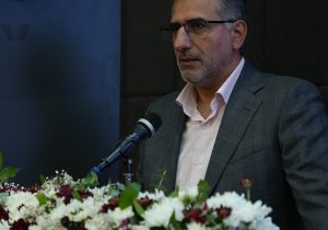 بهبود شرایط اقتصادی در گروی کاهش عدم قطعیت‌های سیاسی است
