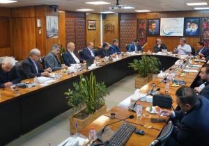 نشست بررسی قرارداد تأمین برق مجتمعهای پتروشیمی با حضور محمد شریعتمداری، مدیرعامل هلدینگ خلیج فارس و رجبی مشهدی، معاون برق و انرژی وزارت نیرو برگزار شد.