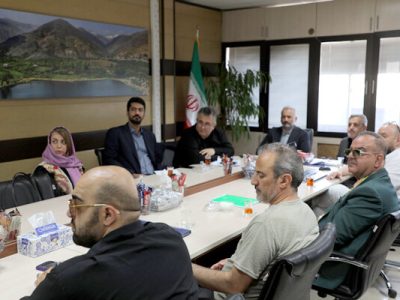 بررسی طرح پیشنهادی پایانه فیاضبخش روی میز اداره کل معماری و ساختمان شهر تهران