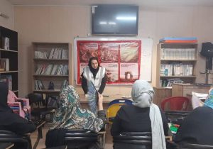 آموزش تفکیک پسماند و ترویج هفته بدون پلاستیک و نصب پوسترهای طرح در نقاط مختلف