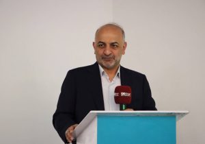 برگزاری اختتامیه مسابقات ورزشی بیمه دی/ مدیرعامل بیمه دی: توجه به سلامت جسم و روح کارکنان آینده این صنعت را بیمه می‌کند