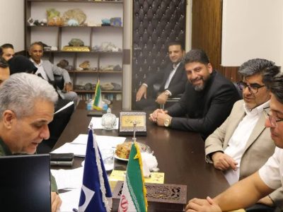 بازدید مدیر منابع انسانی، آموزش و پشتیبانی ایمیدرو از مرکز تحقیقات مواد معدنی یزد